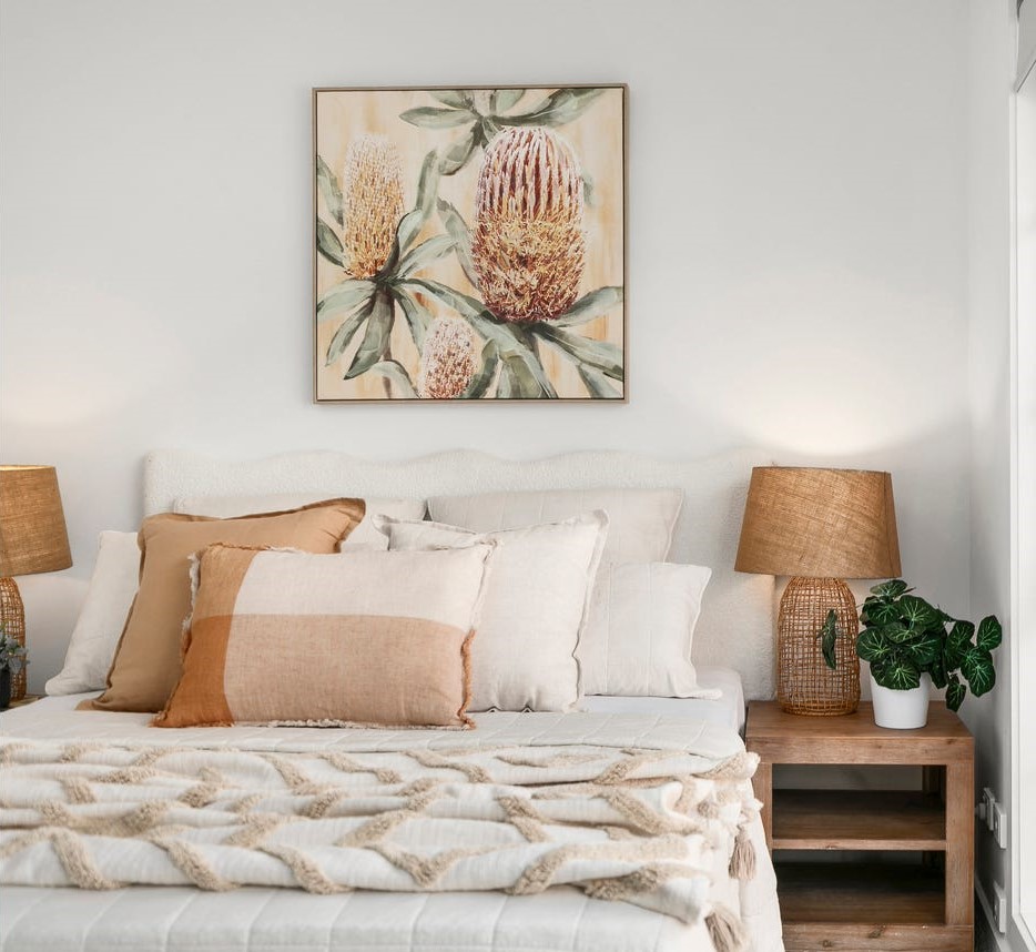 Plaster & Linen